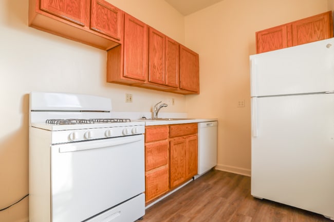 Foto del edificio - 747 Damen