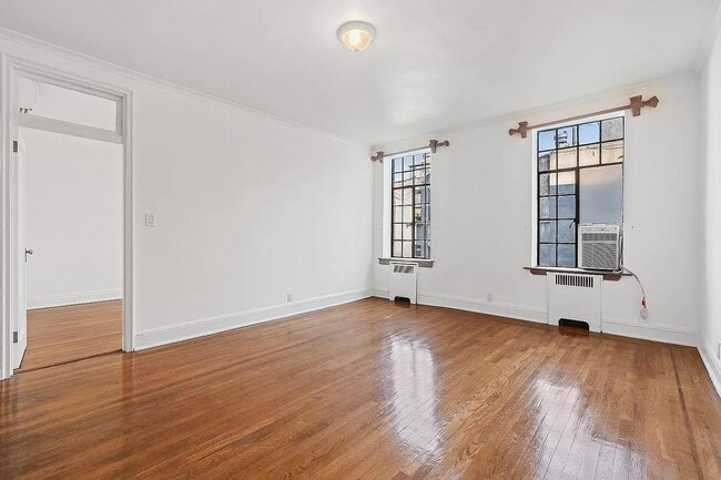 Foto del edificio - 299 Henry St