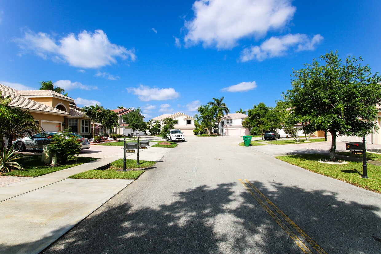 Primary Photo - 17426 SW 35th Ct
