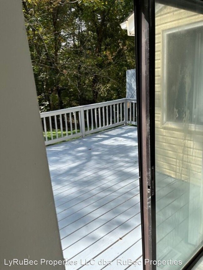 Foto del edificio - 3 br, 2 bath House - 12200 Rock Canyon Dr