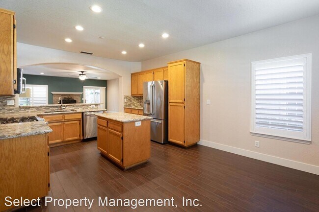 Building Photo - 3 br, 2 bath House - 1552 Mehar Court