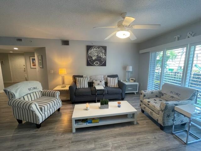 Foto del edificio - 2131 SE 10th Ave