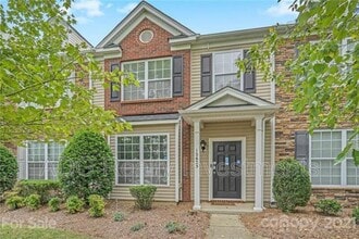 Building Photo - 12623 Shuman Ln