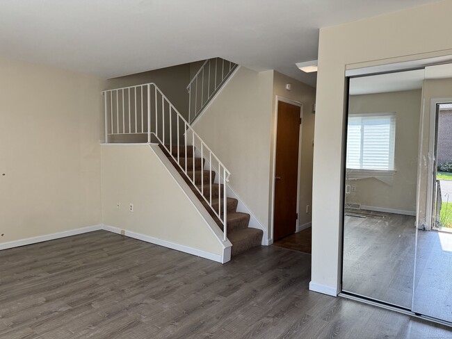 Building Photo - 330 Merwin Ave
