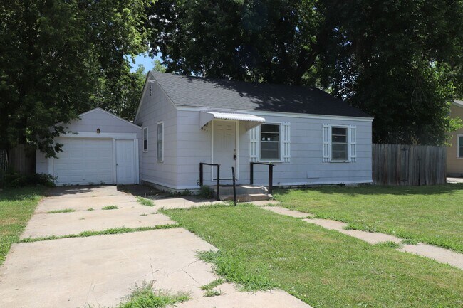 Foto del edificio - Updated Home for Rent