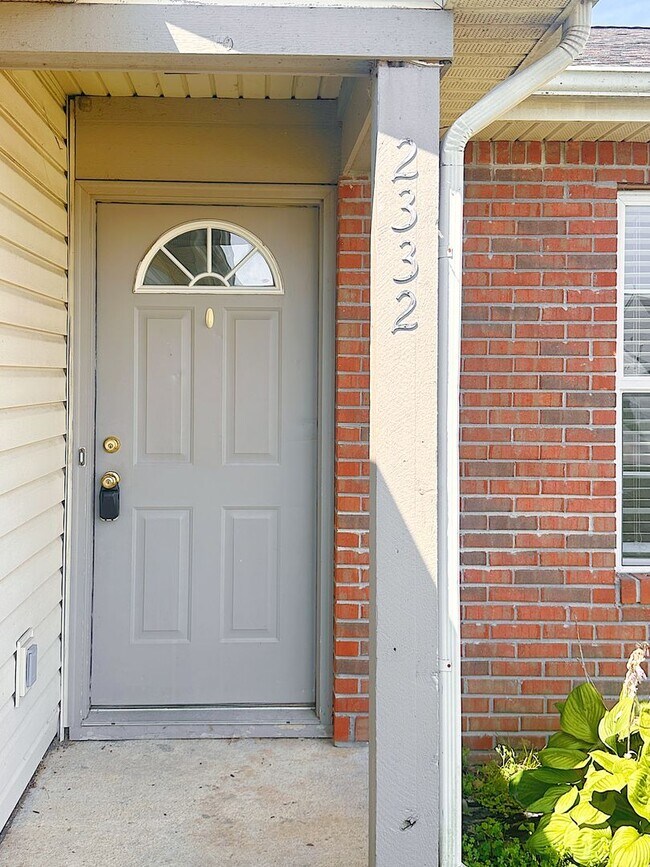 Foto del edificio - 2332 Hopkins Dr