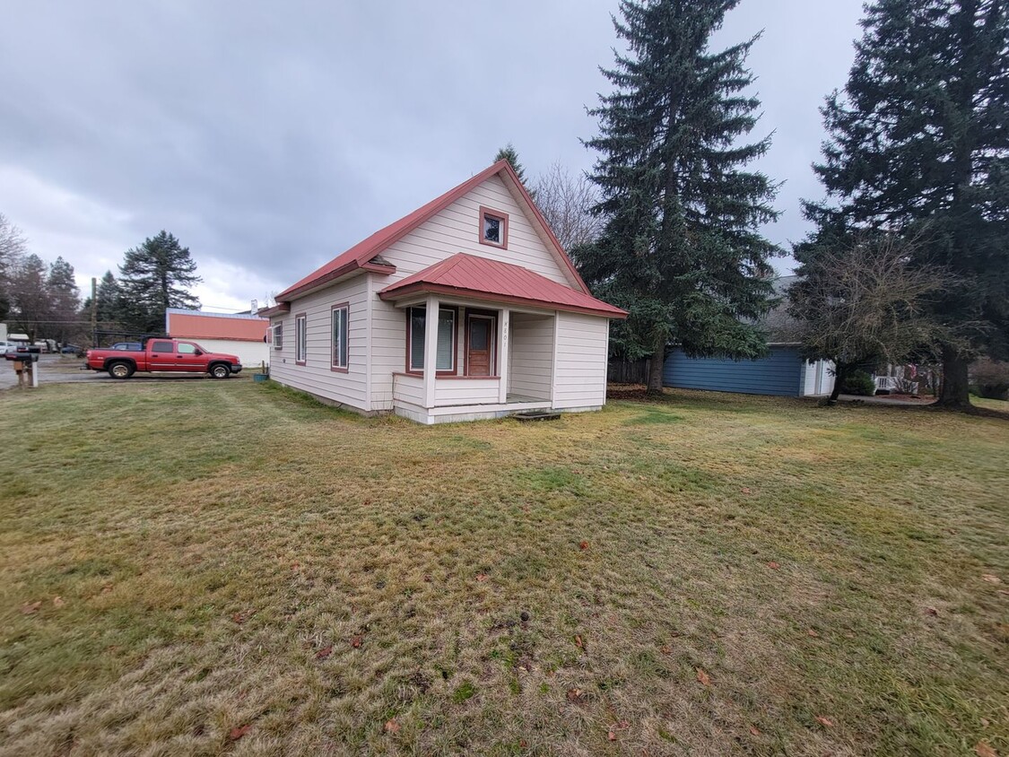 Primary Photo - 2 bed 1 Bath in heart of Newport