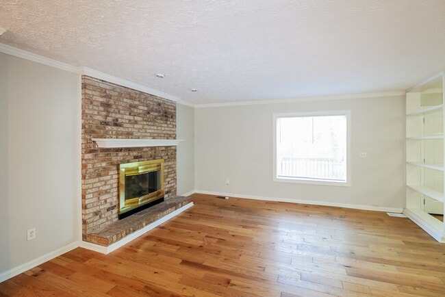 Building Photo - 2671 Ashley Cir