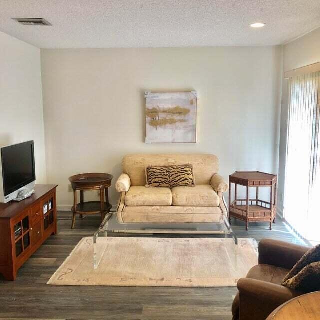 Foto del edificio - 5310 Fountains Dr S