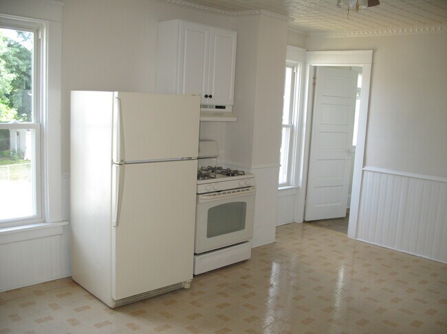 fridge and gas range included - 1058 1/2 W. 5th St.