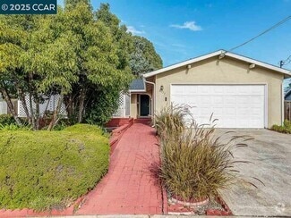 Building Photo - 2111 Shasta Dr