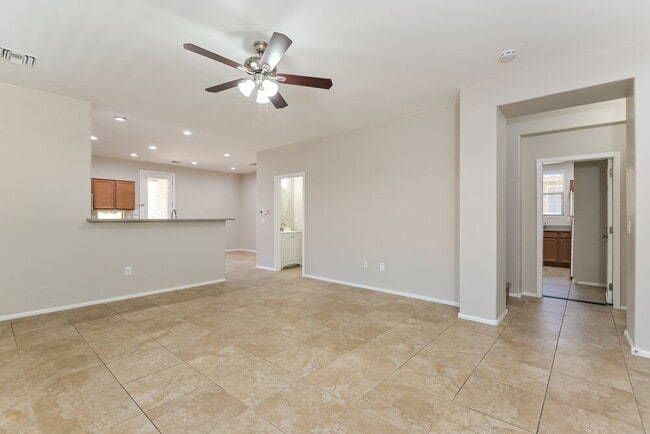 Building Photo - 6851 W Leeward Cove Way