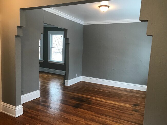 Foto del edificio - Recently remodeled 4 bedroom house in St P...