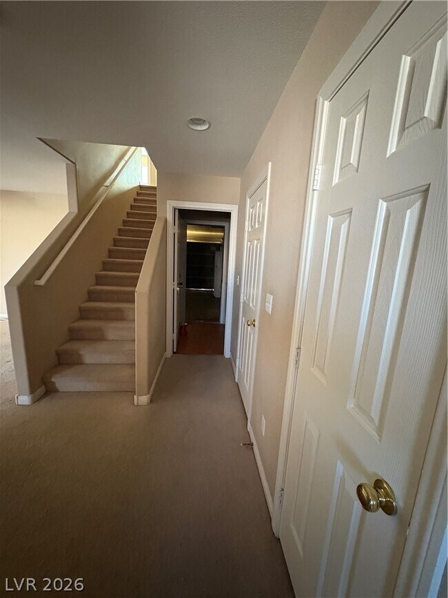 Foto del edificio - 5532 Madigan Ct