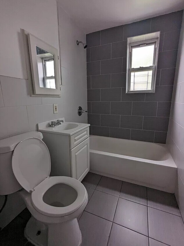 Foto principal - 7913 Bay Pkwy