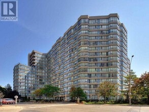 Building Photo - 250 Webb Dr