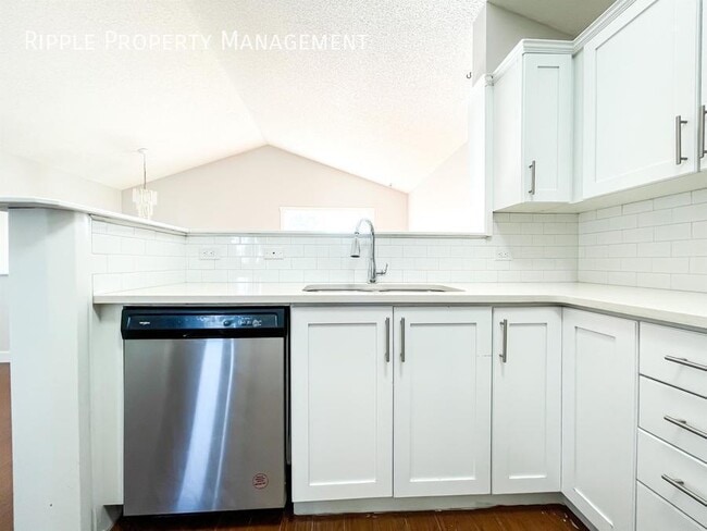 Building Photo - 50% Off your first Months Rent! Modern 2 B...