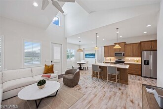 Building Photo - 7018 Saona CT