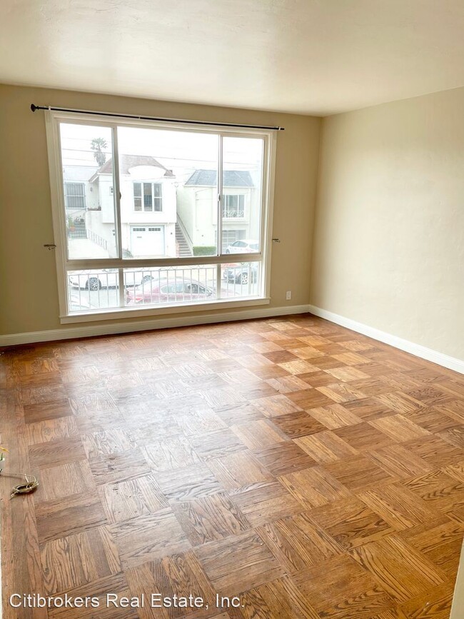 Building Photo - 3 br, 2 bath House - 2218 43rd Avenue