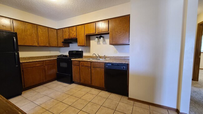 Foto del edificio - 540 Whispering Ln