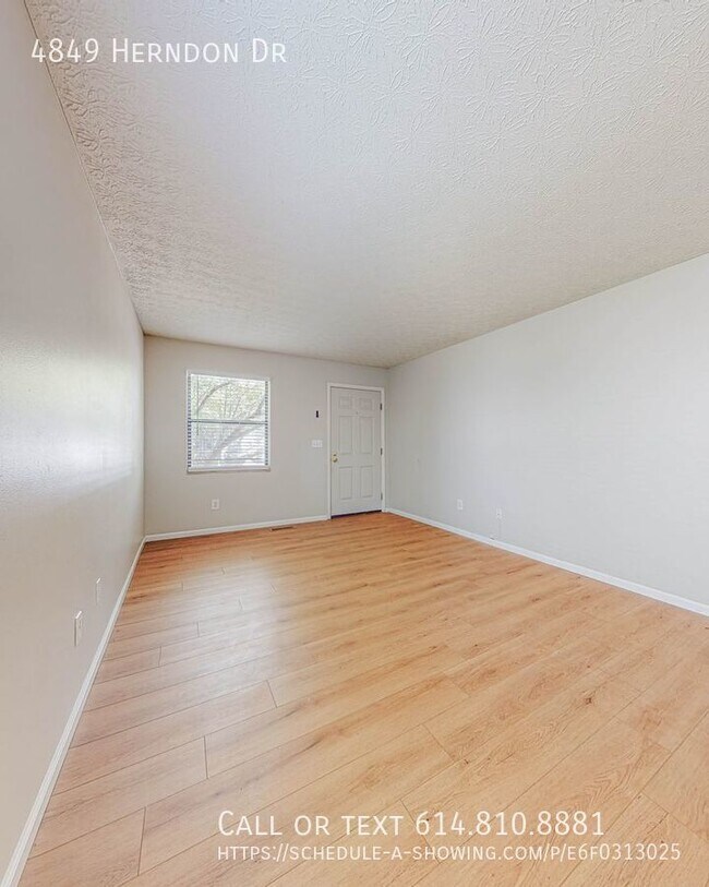 Building Photo - Three Bedroom Condo- Columbus