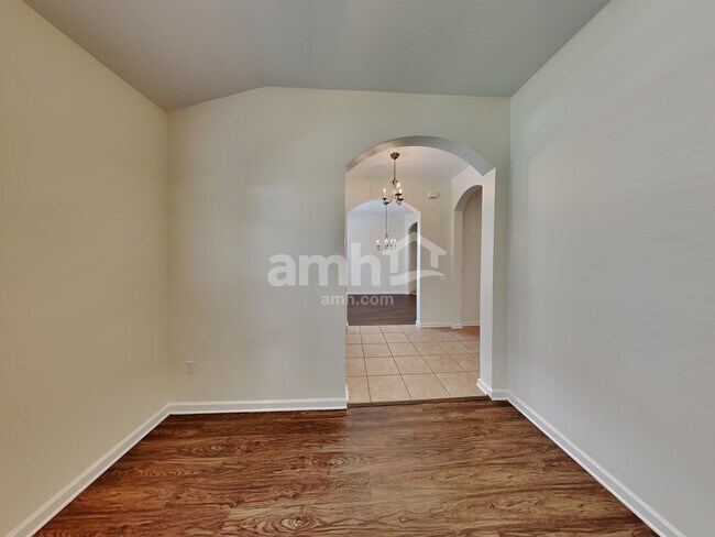 Building Photo - 2532 Creekfront Dr