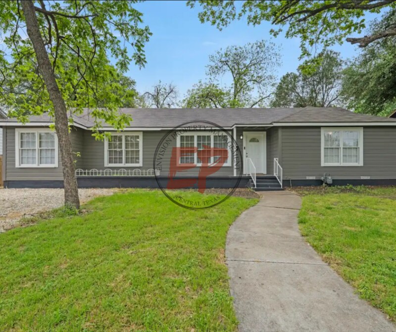 Foto principal - 3804 Parkwood St