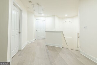 Building Photo - 2070 Cabela Dr