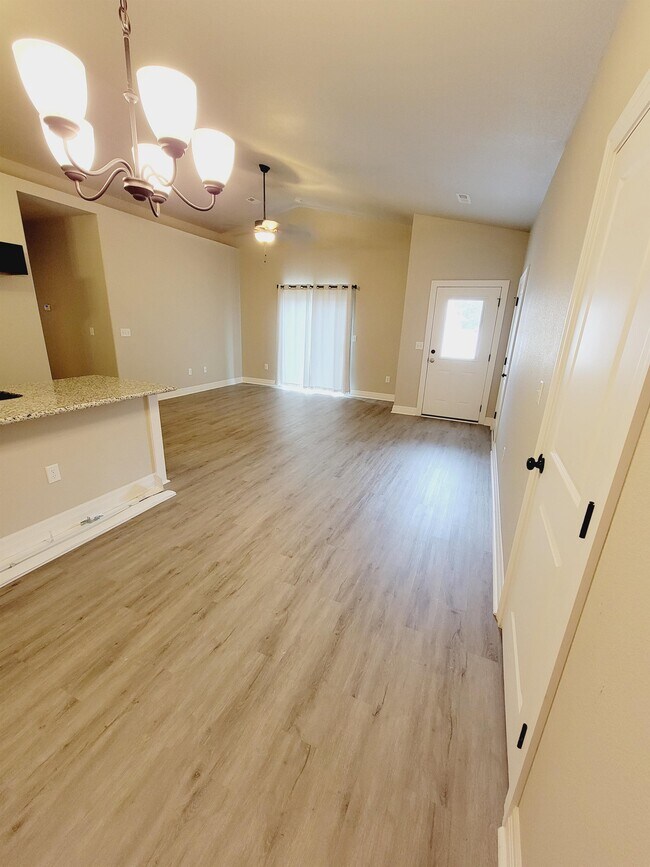 Building Photo - 3732 N Tyler Ct