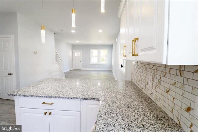 Foto del edificio - 523 W 26th St