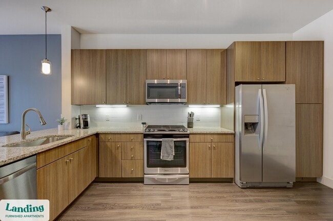 Building Photo - 110 W CityLine Dr