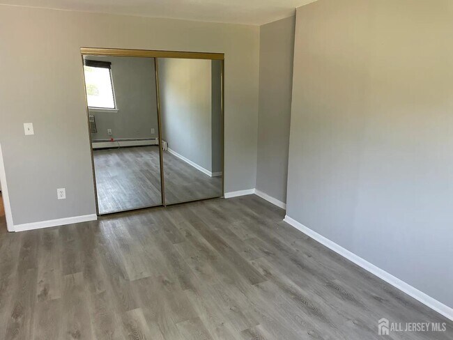 Foto del edificio - 1334 Cricket Ln