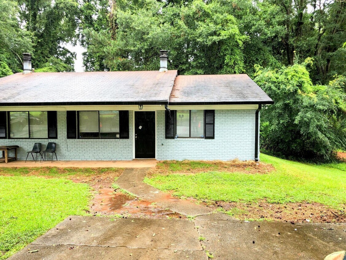 Primary Photo - AVAILABLE NOVEMBER 2025 | 2BR 1BA Duplex