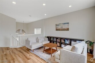 Building Photo - 10741 Turquoise Valley Dr