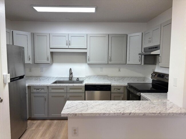 Foto del edificio - 100 Kazmira Ct