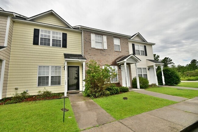 Foto del edificio - 104 Streamwood Dr