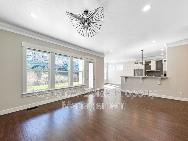 Foto del edificio - 849 E Joplin Ln