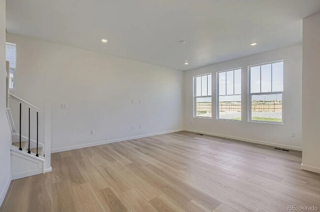 Foto del edificio - 330 Donna Ln
