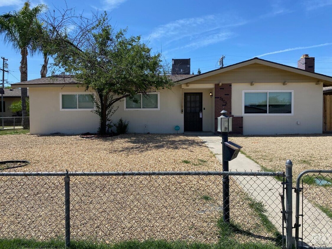 Foto principal - 3805 Phaffle Dr