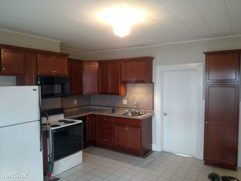Primary Photo - 3 br, 1 bath Apartment - 24 Prescott St