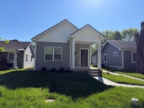 Building Photo - 4521 Norwaldo Ave