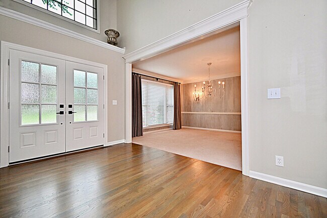 Building Photo - 1018 Whirlaway Dr