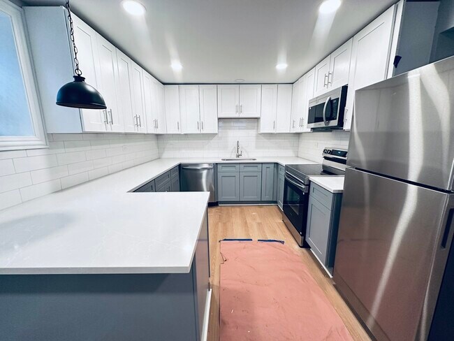 Foto del edificio - 901 W Agatite Ave