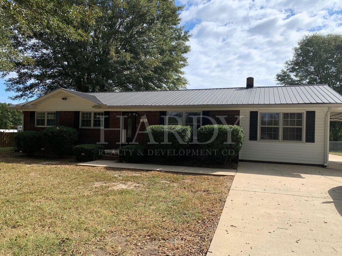 720 Lake Creek Rd Unit 720 Lake Creek, Cedartown, GA 30125 Room for