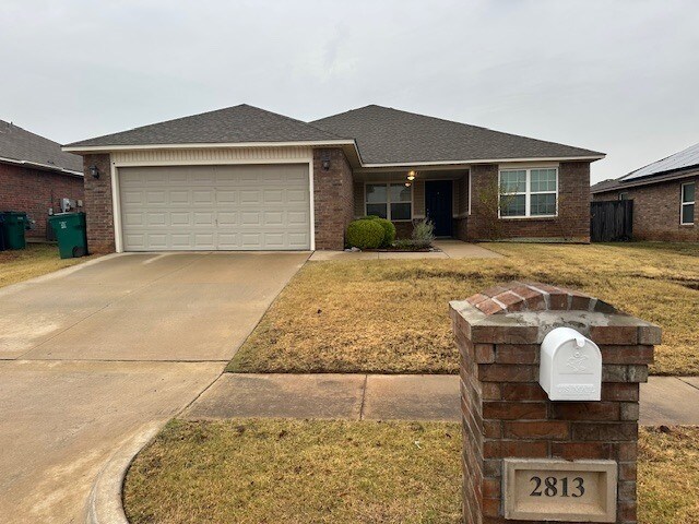 Building Photo - 2813 Sunberry Way