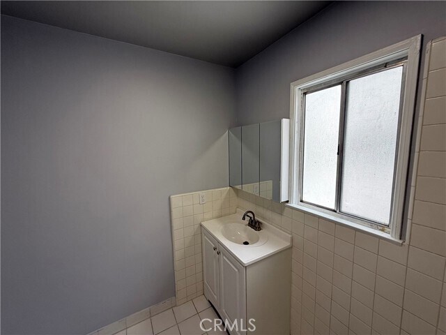 Building Photo - 10172 Vena Ave