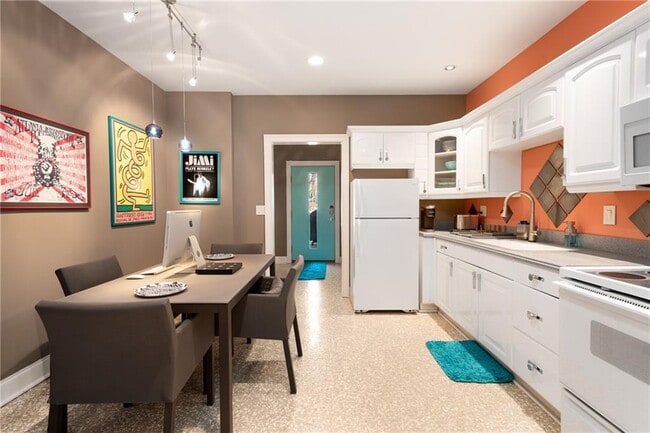 Foto del edificio - 119 Connemara Rd