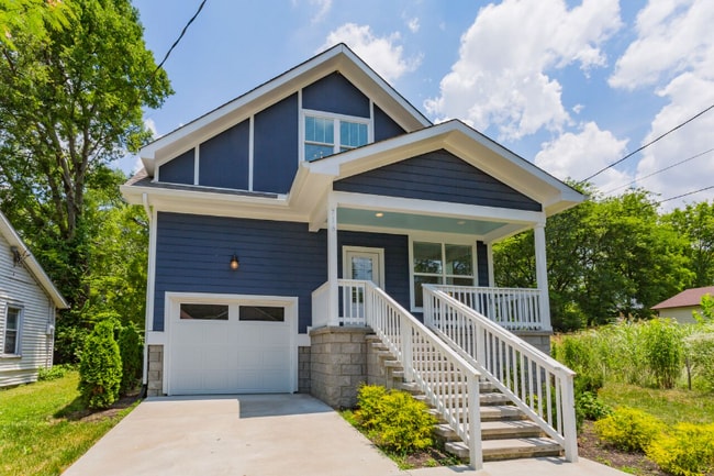 Photo - 716 29th Ave N House