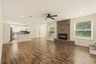 Building Photo - 718 Oder Ln