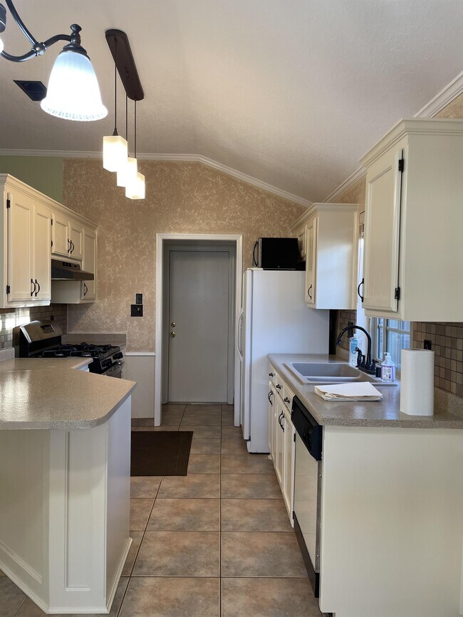 Foto del edificio - 5008 Ginger Ct NW